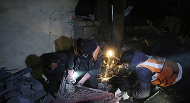 Katil İsrail'in gece boyu Gazze'ye düzenlediği saldırılarda 60'tan fazla kişi öldürüldü