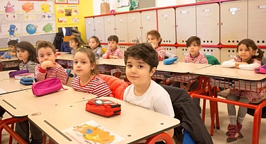 ZİLLER KİM İÇİN ÇALIYOR?